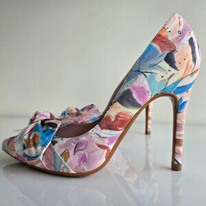 Ted Baker Rymiiah Flower Bow heels shoes size 8.5 MRP $225